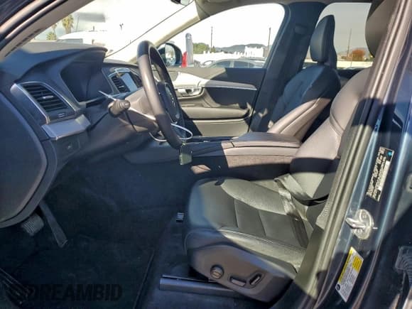 ✅ 2024 Volvo XC90 Plus Bright Theme • VIN: YV4L12PE2R1178827 • Лот: 94829115. Опубликован ранее на Copart с пробегом 15 605 миль. Бесплатный доступ к архиву аукционных продаж из США и подробный отчёт об истории автомобиля на DreamBid. Изображение 7.