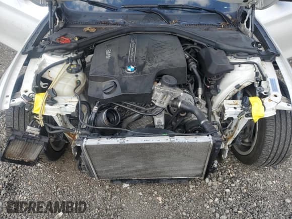 ✅ 2015 BMW 4 Series 435i xDrive • VIN: WBA4B3C58FGV48121 • Lot: 85146585. Listed on Copart with 76,930 mi. Free auction sales archive from the USA and detailed vehicle history report at DreamBid. Image 11.