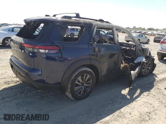 ✅ 2022 Nissan Pathfinder SV • VIN: 5N1DR3BA5NC244002 • Lot: 70698865. Listed on Copart with Not provided. Free auction sales archive from the USA and detailed vehicle history report at DreamBid. Image 3.
