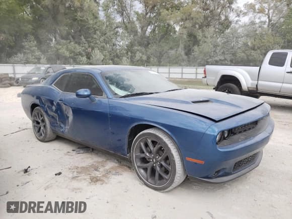 ✅ 2021 Dodge Challenger SXT • VIN: 2C3CDZAG2MH560027 • Lot: 44318373. Wystawiony na Copart z przebiegiem 14 965 mil. Bezpłatny archiwum sprzedaży aukcyjnych z USA i szczegółowy raport historii pojazdu na DreamBid. Zdjęcie 4.