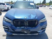 ✅ 2020 BMW X5 sDrive40i • VIN: 5UXCR4C03L9C82755 • Lot: 42494503. Wystawiony na IAAI z przebiegiem 50 706 mil. Bezpłatny archiwum sprzedaży aukcyjnych z USA i szczegółowy raport historii pojazdu na DreamBid. Zdjęcie 12.