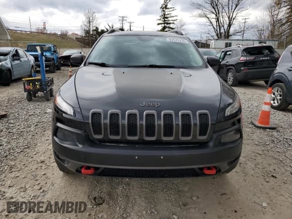 ✅ 2014 Jeep Cherokee Trailhawk • VIN: 1C4PJMBS1EW131346 • Lot: 82575235. Wystawiony na Copart z przebiegiem 148 739 mil. Bezpłatny archiwum sprzedaży aukcyjnych z USA i szczegółowy raport historii pojazdu na DreamBid. Zdjęcie 5.