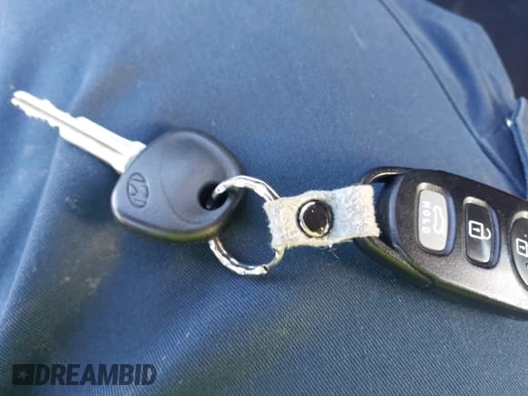 ✅ 2012 Hyundai Elantra GLS • VIN: 5NPDH4AE7CH149833 • Лот: 43690780. Опубликован ранее на IAAI с пробегом 128 188 миль. Бесплатный доступ к архиву аукционных продаж из США и подробный отчёт об истории автомобиля на DreamBid. Изображение 11.