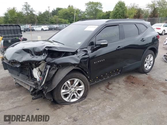 ✅ 2020 Chevrolet Blazer LT • VIN: 3GNKBBRA0LS627263 • Лот: 43021264. Опубликован ранее на IAAI с пробегом 88 874 миль. Бесплатный доступ к архиву аукционных продаж из США и подробный отчёт об истории автомобиля на DreamBid. Изображение 2.