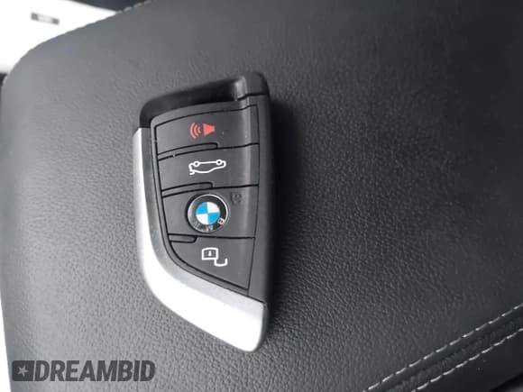 ✅ 2024 BMW 3 Series M340i xDrive • VIN: 3MW49FF05R8E05837 • Lot: 41129303. Wystawiony na IAAI z przebiegiem 8 669 mil. Bezpłatny archiwum sprzedaży aukcyjnych z USA i szczegółowy raport historii pojazdu na DreamBid. Zdjęcie 11.