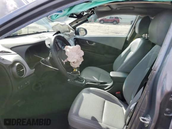 ✅ 2020 Hyundai Kona Limited • VIN: KM8K3CA58LU550504 • Лот: 56049804. Опубликован ранее на Copart с пробегом 39 263 миль. Бесплатный доступ к архиву аукционных продаж из США и подробный отчёт об истории автомобиля на DreamBid. Изображение 7.