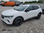 ✅ 2022 Buick Envision Preferred • VIN: LRBFZMR46ND113589 • Лот: 58569405. Опубликован ранее на Copart с пробегом 25 288 миль. Бесплатный доступ к архиву аукционных продаж из США и подробный отчёт об истории автомобиля на DreamBid. Изображение 1.