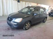 ✅ 2008 Kia Rondo LX • VIN: KNAFG525987149132 • Лот: 80448555. Опубликован ранее на Copart с пробегом 135 797 миль. Бесплатный доступ к архиву аукционных продаж из США и подробный отчёт об истории автомобиля на DreamBid. Изображение 1.