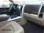 2009 Dodge 1500 SLT z VIN 1D3HB13T69S710960, wystawiony jako IAAI lot #41474540 z przebiegiem 285 417 mil mil oraz . Historia ofert i sprzedaży dostępna na DreamBid. Obrazek 5.