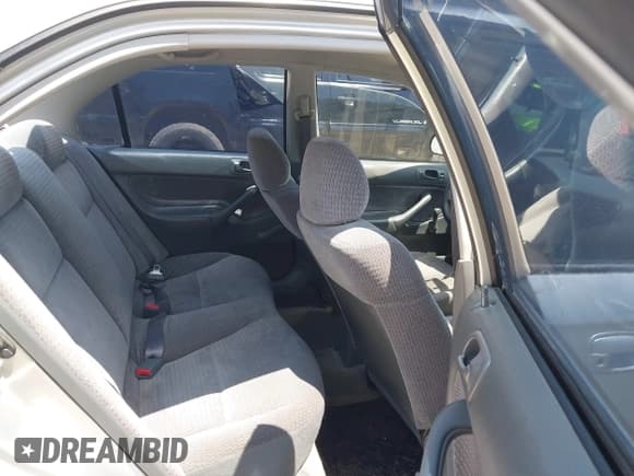 ✅ 1999 Honda Civic VP • VIN: 2HGEJ6615XH513614 • Lot: 42567051. Listed on IAAI with 195,985 mi. Free auction sales archive from the USA and detailed vehicle history report at DreamBid. Image 8.