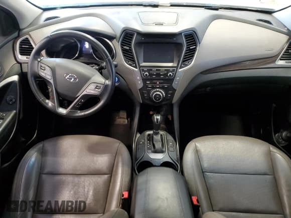 ✅ 2017 Hyundai Santa Fe 2.4L • VIN: 5NMZU3LB9HH026568 • Лот: 51991374. Опубликован ранее на Copart с пробегом Не указан. Бесплатный доступ к архиву аукционных продаж из США и подробный отчёт об истории автомобиля на DreamBid. Изображение 8.