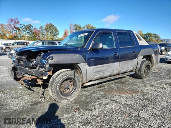 ✅ 2005 Chevrolet Avalanche Z71 • VIN: 3GNEK12Z15G266218 • Lot: 90419005. Listed on Copart with 180,965 mi. Free auction sales archive from the USA and detailed vehicle history report at DreamBid. Image 1.