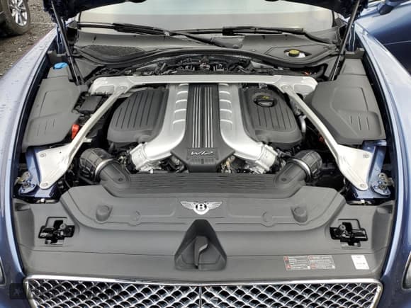 ✅ 2021 Bentley Continental GT GT • VIN: SCBCB2ZG0MC084864 • Lot: 85890264. Wystawiony na Copart z przebiegiem 16 961 mil. Bezpłatny archiwum sprzedaży aukcyjnych z USA i szczegółowy raport historii pojazdu na DreamBid. Zdjęcie 11.