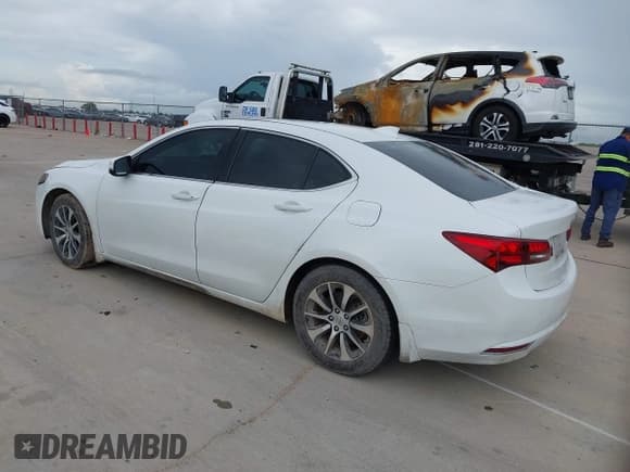 ✅ 2017 Acura TLX Technology • VIN: 19UUB1F57HA002596 • Lot: 42561618. Wystawiony na IAAI z przebiegiem 186 010 mil. Bezpłatny archiwum sprzedaży aukcyjnych z USA i szczegółowy raport historii pojazdu na DreamBid. Zdjęcie 3.