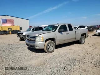 ✅ 2008 Chevrolet Silverado 1500 1LT • VIN: 1GCEC19068Z313955 • Lot: 80303245. Listed on Copart with 267,255 mi. Free auction sales archive from the USA and detailed vehicle history report at DreamBid. Image 1.