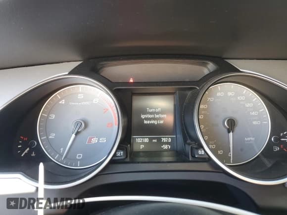 ✅ 2015 Audi S5 Premium Plus • VIN: WAUCGAFR4FA049139 • Lot: 85208915. Wystawiony na Copart z przebiegiem 102 180 mil. Bezpłatny archiwum sprzedaży aukcyjnych z USA i szczegółowy raport historii pojazdu na DreamBid. Zdjęcie 9.