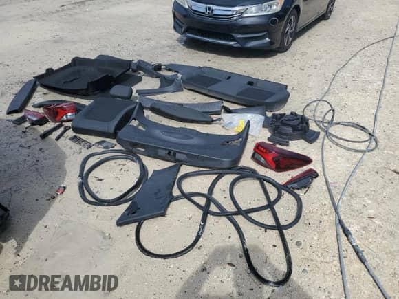 2022 Chevrolet TrailBlazer RS with VIN KL79MTSL8NB065384, listed as a Copart auction lot 84819795 with 85,037 mi miles and Salvage title. Bid and sale history available at DreamBid. Image 13.