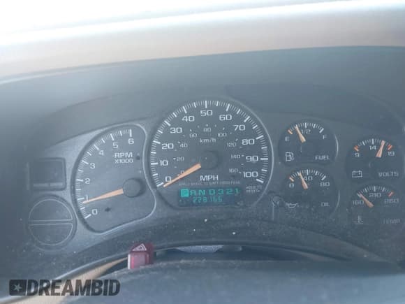 ✅ 2002 Chevrolet Tahoe LT • VIN: 1GNEC13Z42R245581 • Lot: 41810788. Listed on IAAI with 228,166 mi. Free auction sales archive from the USA and detailed vehicle history report at DreamBid. Image 7.