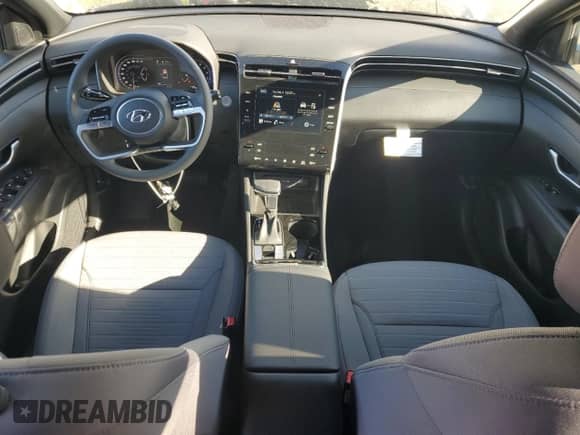 2024 Hyundai Santa Cruz SEL с VIN 5NTJBDDEXRH116593, выставлен на аукционе Copart как лот 84583164 с пробегом 15 миль миль и Списание • Salvage title. История ставок и продаж доступна на DreamBid. Изображение 8.