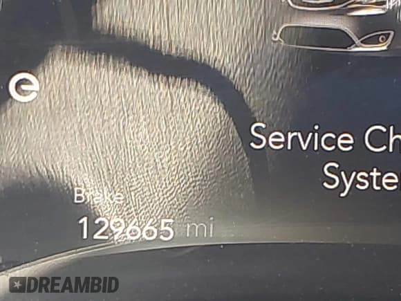 ✅ 2018 Chrysler Pacifica Hybrid Touring L • VIN: 2C4RC1L71JR129532 • Lot: 42064129. Listed on IAAI with 129,665 mi. Free auction sales archive from the USA and detailed vehicle history report at DreamBid. Image 15.
