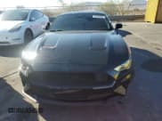 ✅ 2021 Ford Mustang EcoBoost • VIN: 1FA6P8TH7M5147307 • Lot: 52804965. Wystawiony na Copart z przebiegiem 22 930 mil. Bezpłatny archiwum sprzedaży aukcyjnych z USA i szczegółowy raport historii pojazdu na DreamBid. Zdjęcie 5.