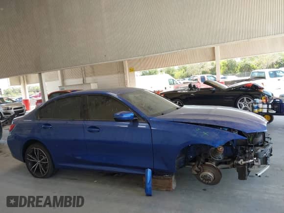 2020 BMW 3 Series 330i xDrive с VIN WBA5R7C07LFH41232, выставлен на аукционе IAAI как лот 42254792 с пробегом 47 907 миль миль и . История ставок и продаж доступна на DreamBid. Изображение 14.