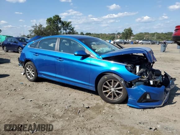 ✅ 2018 Hyundai Sonata SE • VIN: 5NPE24AF6JH609351 • Лот: 80443135. Опубликован ранее на Copart с пробегом 138 946 миль. Бесплатный доступ к архиву аукционных продаж из США и подробный отчёт об истории автомобиля на DreamBid. Изображение 4.