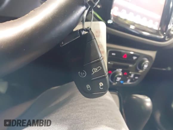 ✅ 2018 Jeep Compass Limited • VIN: 3C4NJDCB2JT190265 • Лот: 42307336. Опубликован ранее на IAAI с пробегом 72 358 миль. Бесплатный доступ к архиву аукционных продаж из США и подробный отчёт об истории автомобиля на DreamBid. Изображение 11.