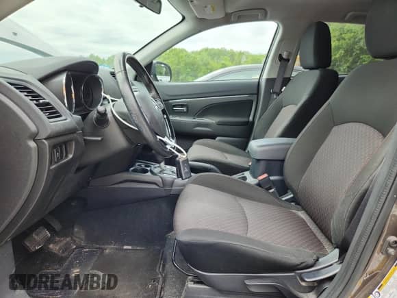 2017 Mitsubishi Outlander SE with VIN JA4AR3AW6HZ025033, listed as a Copart auction lot 61746605 with 44,801 mi miles and Salvage title. Bid and sale history available at DreamBid. Image 7.