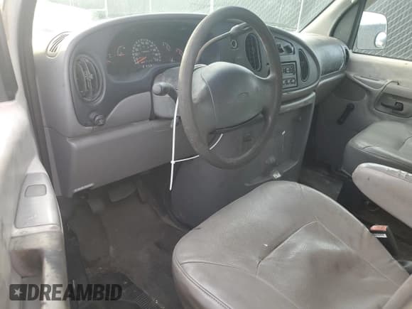 ✅ 2002 Ford Econoline Cargo • VIN: 1FTNE24L82HB20009 • Lot: 56348605. Wystawiony na Copart z przebiegiem 150 630 mil. Bezpłatny archiwum sprzedaży aukcyjnych z USA i szczegółowy raport historii pojazdu na DreamBid. Zdjęcie 8.