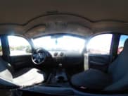 ✅ 2003 Jeep Liberty Sport • VIN: 1J4GL48K13W675080 • Лот: 43192568. Опубликован ранее на IAAI с пробегом 197 659 миль. Бесплатный доступ к архиву аукционных продаж из США и подробный отчёт об истории автомобиля на DreamBid. Изображение 19.