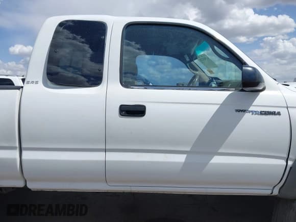 ✅ 2002 Toyota Tacoma PreRunner • VIN: 5TESM92N32Z883802 • Lot: 41949270. Wystawiony na IAAI z przebiegiem 219 690 mil. Bezpłatny archiwum sprzedaży aukcyjnych z USA i szczegółowy raport historii pojazdu na DreamBid. Zdjęcie 13.