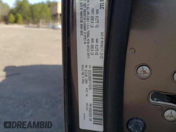 ✅ 2015 Dodge Challenger SXT Plus • VIN: 2C3CDZBG8FH775378 • Lot: 41369303. Wystawiony na Copart z przebiegiem 140 148 mil. Bezpłatny archiwum sprzedaży aukcyjnych z USA i szczegółowy raport historii pojazdu na DreamBid. Zdjęcie 14.