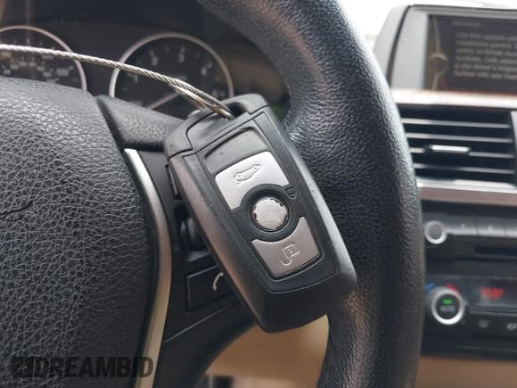 ✅ 2014 BMW 3 Series 328d • VIN: WBA3D3C51EK155398 • Лот: 42648623. Опубликован ранее на IAAI с пробегом 209 334 миль. Бесплатный доступ к архиву аукционных продаж из США и подробный отчёт об истории автомобиля на DreamBid. Изображение 11.