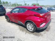 ✅ 2019 Toyota C-HR XLE • VIN: NMTKHMBXXKR090291 • Lot: 42410313. Wystawiony na IAAI z przebiegiem 53 679 mil. Bezpłatny archiwum sprzedaży aukcyjnych z USA i szczegółowy raport historii pojazdu na DreamBid. Zdjęcie 3.