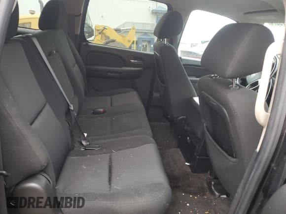 ✅ 2011 Chevrolet Suburban Commercial • VIN: 1GNSK5E38BR204747 • Lot: 72679974. Wystawiony na Copart z przebiegiem 261 413 mil. Bezpłatny archiwum sprzedaży aukcyjnych z USA i szczegółowy raport historii pojazdu na DreamBid. Zdjęcie 11.