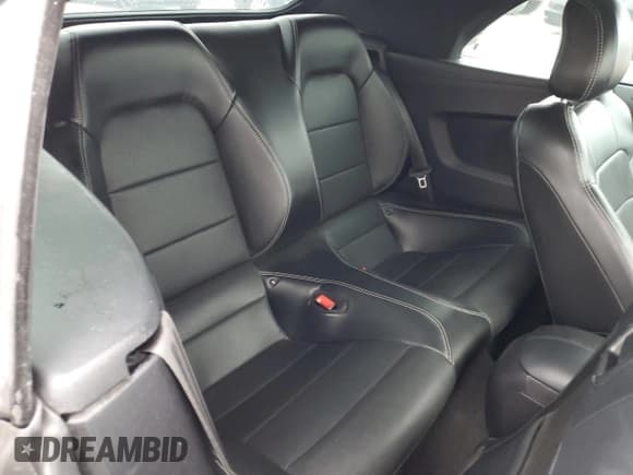 ✅ 2019 Ford Mustang GT Premium • VIN: 1FATP8FF8K5153322 • Lot: 86804245. Listed on Copart with 43,270 mi. Free auction sales archive from the USA and detailed vehicle history report at DreamBid. Image 10.