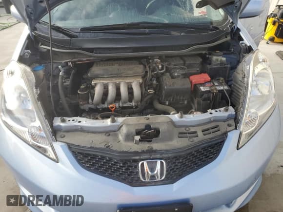 ✅ 2009 Honda Fit Sport • VIN: JHMGE88479S034135 • Lot: 84806235. Listed on Copart with 92,435 mi. Free auction sales archive from the USA and detailed vehicle history report at DreamBid. Image 11.