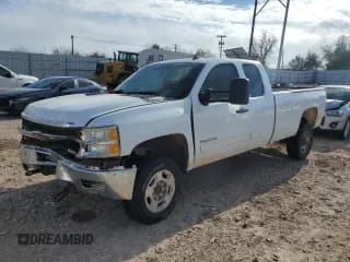 ✅ 2013 Chevrolet Silverado 2500HD LT • VIN: 1GC2CXCG5DZ243953 • Lot: 84296934. Wystawiony na Copart z przebiegiem Nie podano. Bezpłatny archiwum sprzedaży aukcyjnych z USA i szczegółowy raport historii pojazdu na DreamBid. Zdjęcie 1.