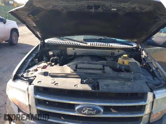 ✅ 2017 Ford Expedition XLT • VIN: 1FMJU1HT2HEA84894 • Лот: 43409386. Опубликован ранее на IAAI с пробегом 147 450 миль. Бесплатный доступ к архиву аукционных продаж из США и подробный отчёт об истории автомобиля на DreamBid. Изображение 10.