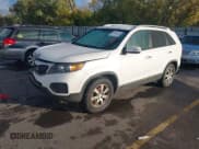 ✅ 2013 Kia Sorento LX • VIN: 5XYKT4A20DG315050 • Lot: 43465879. Listed on IAAI with 159,623 mi. Free auction sales archive from the USA and detailed vehicle history report at DreamBid. Image 2.