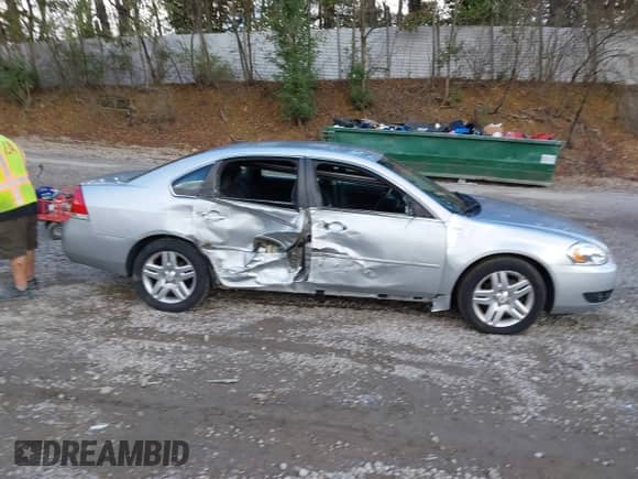 ✅ 2011 Chevrolet Impala LT Fleet • VIN: 2G1WG5EK7B1315200 • Лот: 43323546. Размещён на IAAI с пробегом 114 692 миль миль. Получите бесплатный доступ к архиву аукционных продаж из США и посмотрите подробный отчёт об истории автомобиля на DreamBid. Изображение 14.