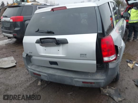 ✅ 2005 Saturn VUE • VIN: 5GZCZ33D95S830599 • Lot: 41477490. Wystawiony na IAAI z przebiegiem Nie podano. Bezpłatny archiwum sprzedaży aukcyjnych z USA i szczegółowy raport historii pojazdu na DreamBid. Zdjęcie 16.
