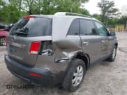 ✅ 2013 Kia Sorento LX • VIN: 5XYKT3A68DG386493 • Lot: 42102477. Listed on IAAI with 196,351 mi. Free auction sales archive from the USA and detailed vehicle history report at DreamBid. Image 6.