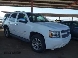 ✅ 2013 Chevrolet Tahoe LT • VIN: 1GNSKBE02DR379289 • Лот: 43664271. Опубликован ранее на IAAI с пробегом 163 086 миль. Бесплатный доступ к архиву аукционных продаж из США и подробный отчёт об истории автомобиля на DreamBid. Изображение 1.