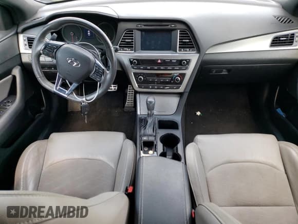 ✅ 2017 Hyundai Sonata Sport • VIN: 5NPE34AB7HH552565 • Lot: 52056263. Listed on Copart with 129,057 mi. Free auction sales archive from the USA and detailed vehicle history report at DreamBid. Image 8.