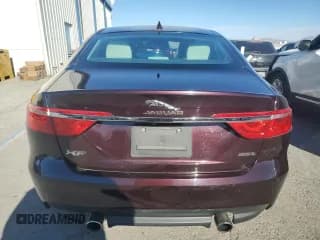 ✅ 2017 Jaguar XF 35t Prestige • VIN: SAJBE4BV3HCY45138 • Лот: 82504763. Опубликован ранее на Copart с пробегом 58 693 миль. Бесплатный доступ к архиву аукционных продаж из США и подробный отчёт об истории автомобиля на DreamBid. Изображение 6.