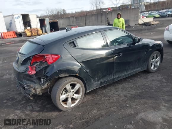 ✅ 2014 Hyundai Veloster • VIN: KMHTC6ADXEU213185 • Lot: 41704012. Wystawiony na IAAI z przebiegiem 144 905 mil. Bezpłatny archiwum sprzedaży aukcyjnych z USA i szczegółowy raport historii pojazdu na DreamBid. Zdjęcie 4.