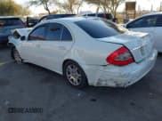 ✅ 2007 Mercedes-Benz E 320 • VIN: WDBUF22X87B110071 • Lot: 43273178. Wystawiony na IAAI z przebiegiem 215 340 mil. Bezpłatny archiwum sprzedaży aukcyjnych z USA i szczegółowy raport historii pojazdu na DreamBid. Zdjęcie 3.