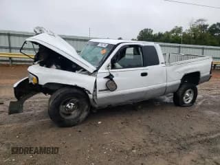 ✅ 2000 Dodge 1500 • VIN: 1B7HF13Z7YJ188507 • Лот: 71952784. Опубликован ранее на Copart с пробегом 339 815 миль. Бесплатный доступ к архиву аукционных продаж из США и подробный отчёт об истории автомобиля на DreamBid. Изображение 1.